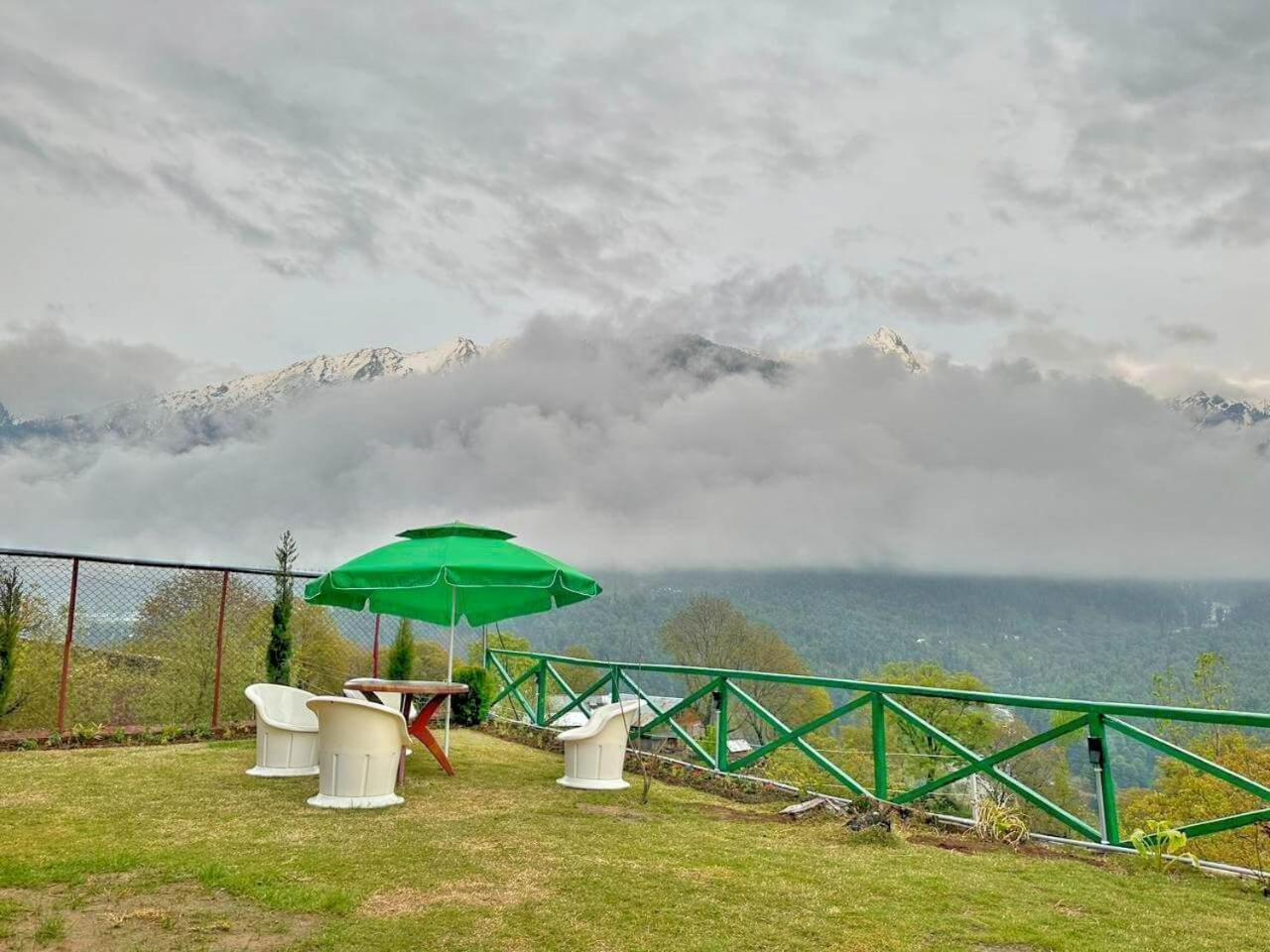 Cliff Cottage Pahalgam, Kashmir Batakut Экстерьер фото