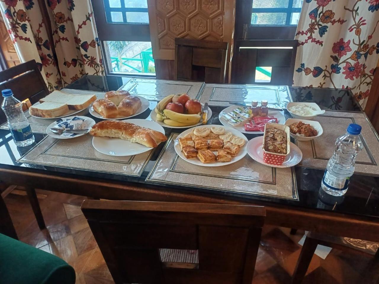 Cliff Cottage Pahalgam, Kashmir Batakut Экстерьер фото