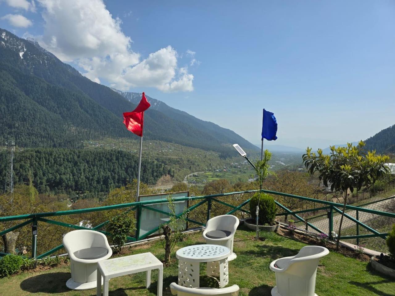 Cliff Cottage Pahalgam, Kashmir Batakut Экстерьер фото