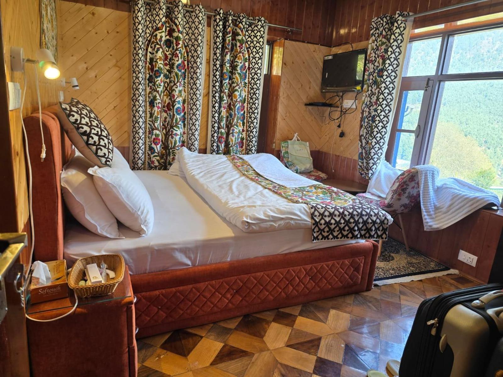 Cliff Cottage Pahalgam, Kashmir Batakut Экстерьер фото