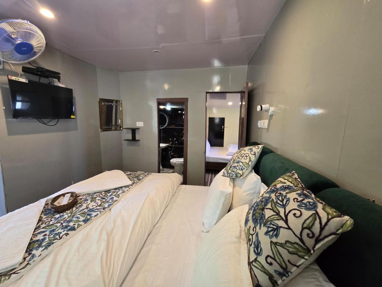 Cliff Cottage Pahalgam, Kashmir Batakut Экстерьер фото