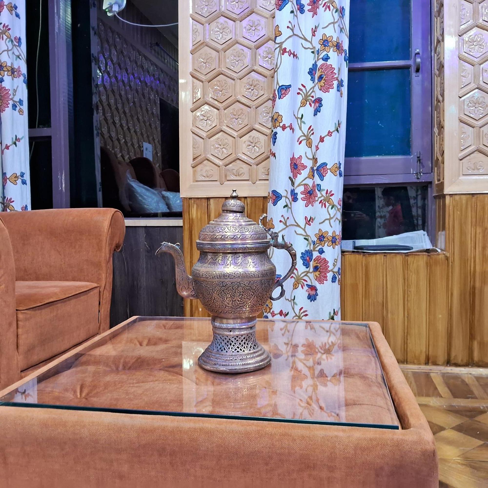Cliff Cottage Pahalgam, Kashmir Batakut Экстерьер фото