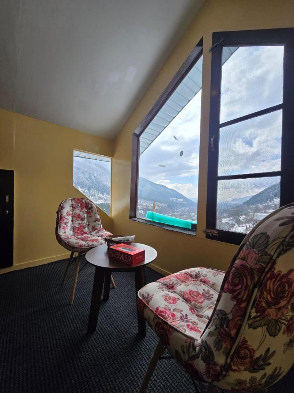 Cliff Cottage Pahalgam, Kashmir Batakut Экстерьер фото